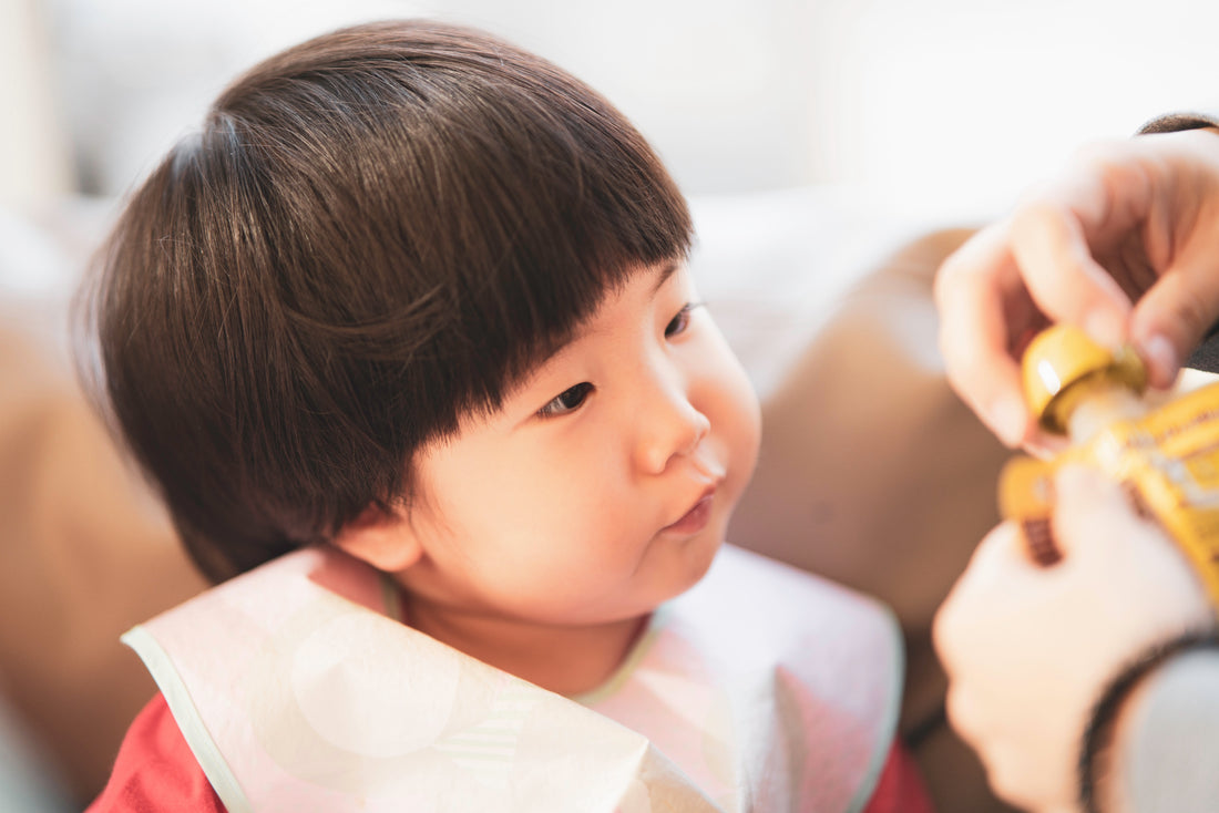 Is It Healthy to Feed Your Baby From a Food Pouch?